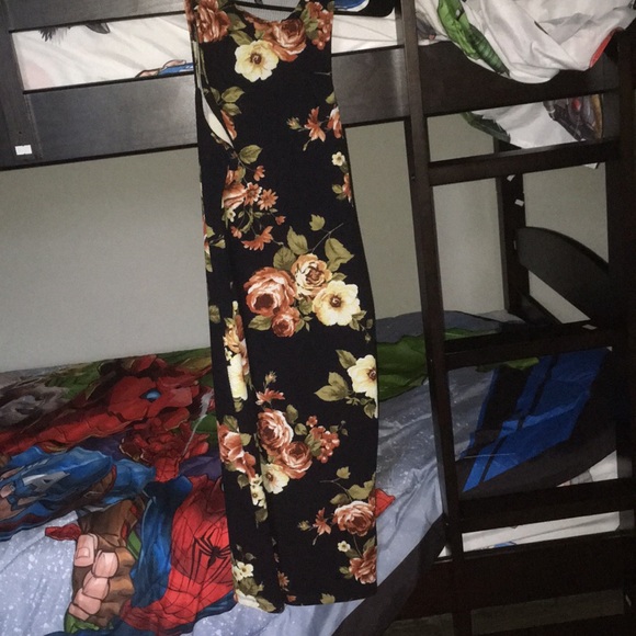 Dress - Picture 1 of 2